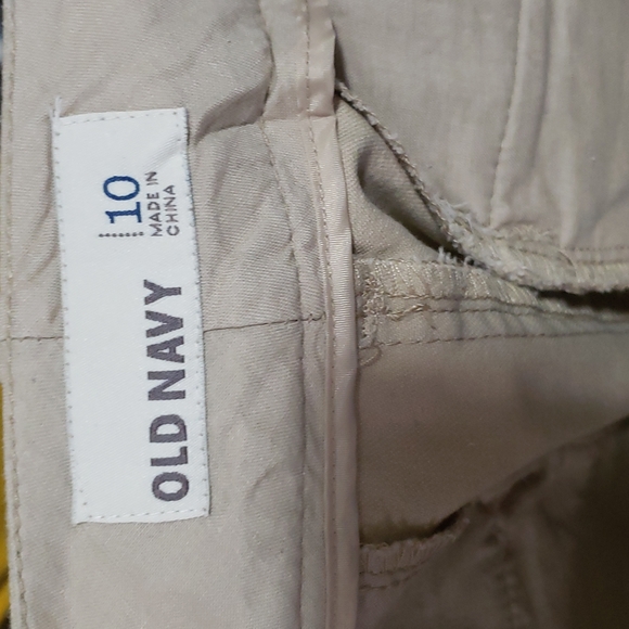 Old Navy Khaki Skirt - Picture 3 of 5